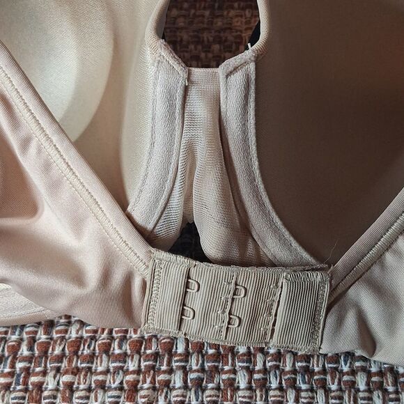 Bali 2pk Underwire T-Shirt Bras DFB169 Black/Nude Full Coverage, 36D New - Picture 8 of 10
